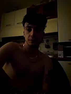 Snapshot of Andreakkkk chatting on 03-08-26, 12:30 Andreakkkk online show from 03-08-26, 12:30