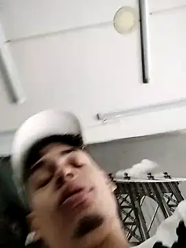 Snapshot of Sccarry chatting on 03-12-26, 07:09 Sccarry online show from 03-12-26, 07:09