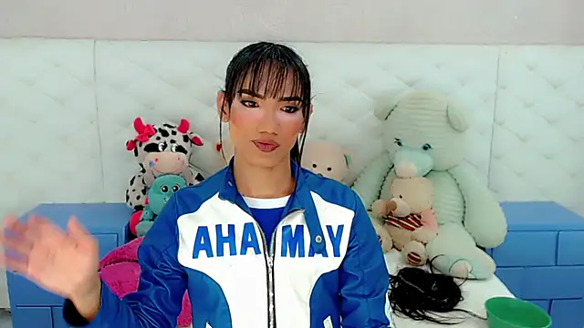 Snapshot of catriona_queen16 chatting on 03-14-26, 02:17 catriona queen16 online show from 03-14-26, 02:17