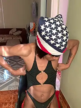 Kinky-Nicky04 online show from 04-20-26, 06:38