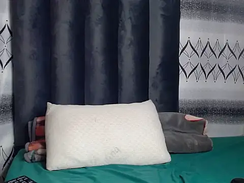 Snapshot of Kinky-Nicky04 chatting on 05-18-26, 03:51 Kinky-Nicky04 online show from 05-18-26, 03:51