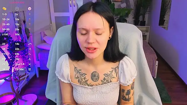 kittenlolla online show from 04-30-26, 05:47