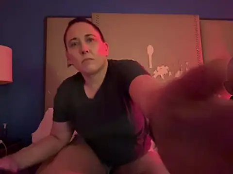 Snapshot of MohawkGirl21 chatting on 03-22-26, 09:34 MohawkGirl21 online show from 03-22-26, 09:34