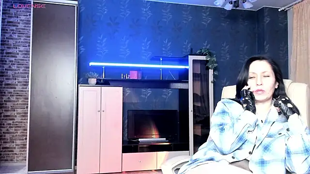 Snapshot of Lucky_Milf chatting on 03-07-26, 01:08 Lucky Milf online show from 03-07-26, 01:08