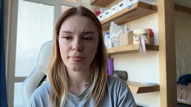 cyberl0ve  online show from 04-16-26, 01:56