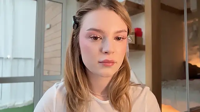 cyberl0ve  online show from 04-29-26, 03:49