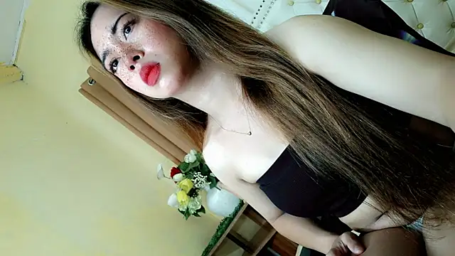 Seductive sophie online show from 04-17-26, 02:58