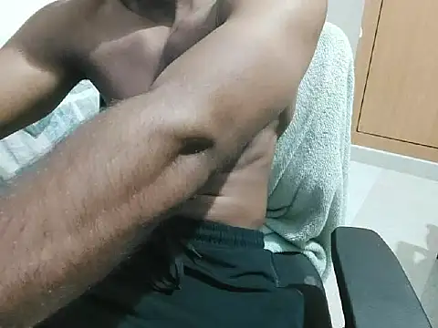 kratosTheHunk online show from 08-09-26, 11:15