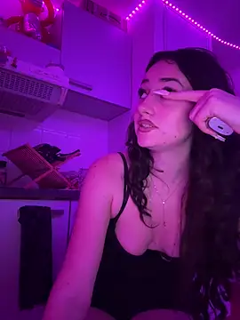 Snapshot of Claraaaaa06 chatting on 03-02-26, 08:37 Claraaaaa06 online show from 03-02-26, 08:37