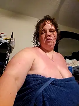 Snapshot of Purplesparkle1 chatting on 03-16-26, 09:52 Purplesparkle1 online show from 03-16-26, 09:52