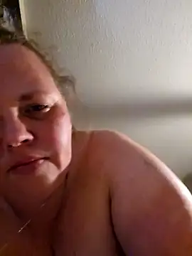 Snapshot of Purplesparkle1 chatting on 04-16-26, 05:36 Purplesparkle1 online show from 04-16-26, 05:36