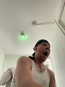 TitanNoir online show from 04-26-26, 07:39