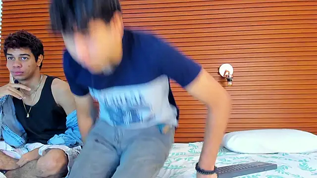 Snapshot of peakk_twiinns chatting on 03-05-26, 11:17 peakk twiinns online show from 03-05-26, 11:17