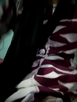 Snapshot of Jessica-ME chatting on 03-11-26, 04:18 Jessica-ME online show from 03-11-26, 04:18