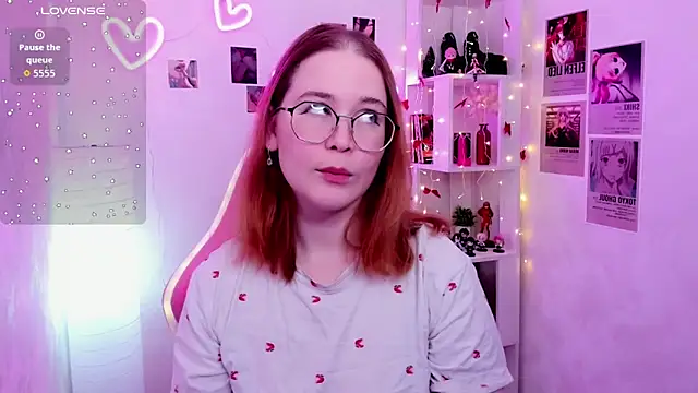 Snapshot of Anny_Twelvetrees chatting on 03-04-26, 08:31 Anny Twelvetrees online show from 03-04-26, 08:31