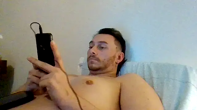 Snapshot of TallHungandCloudy69 chatting on 03-07-26, 02:47 TallHungandCloudy69 online show from 03-07-26, 02:47