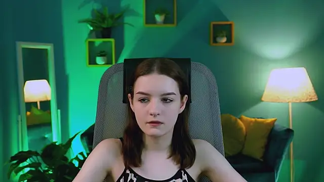 Snapshot of KellieBanshe chatting on 03-15-26, 04:07 KellieBanshe online show from 03-15-26, 04:07