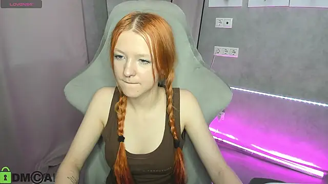 Emma Dusk online show from 04-29-26, 12:59