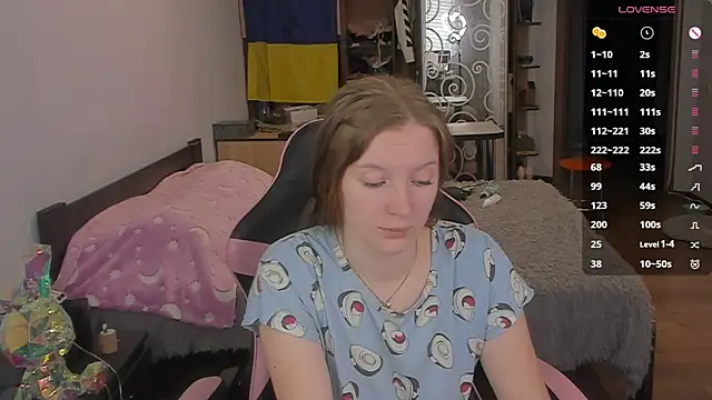 Mary Blu online show from 11-22-25, 10:47