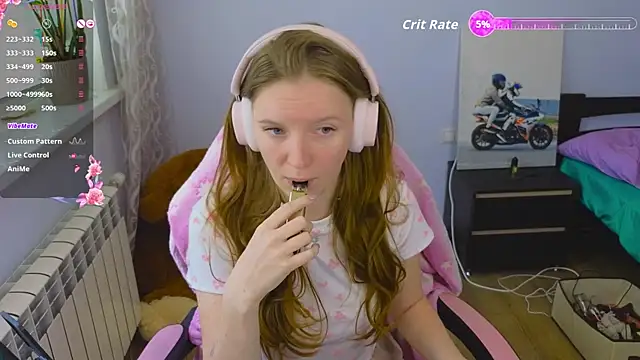 Snapshot of Mary_Blu chatting on 05-07-26, 08:42 Mary Blu online show from 05-07-26, 08:42