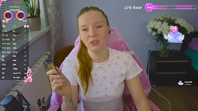 Snapshot of Mary_Blu chatting on 05-08-26, 08:30 Mary Blu online show from 05-08-26, 08:30