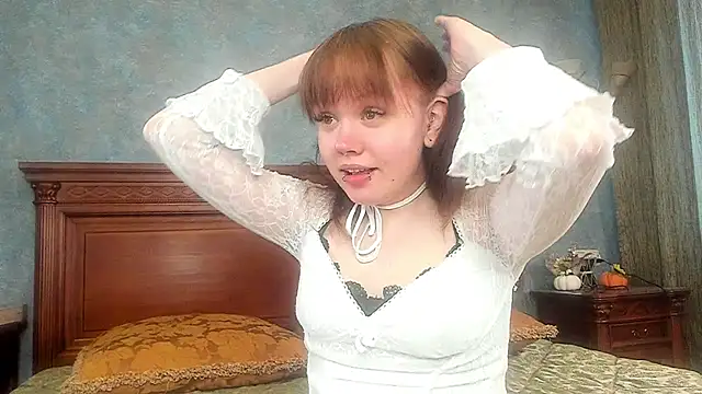 LeahAllsop online show from 05-15-26, 02:51