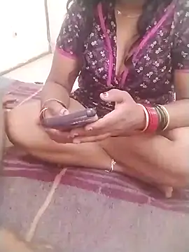 kavita-bhabhi-chut online show from 03-28-26, 11:21