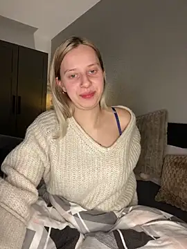 Snapshot of SecretLnkd chatting on 03-05-26, 04:52 SecretLnkd online show from 03-05-26, 04:52