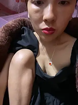 Mimi pussy online show from 04-30-26, 12:06