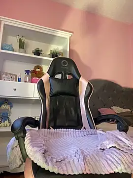 Franchezcaa  online show from 03-08-26, 02:32