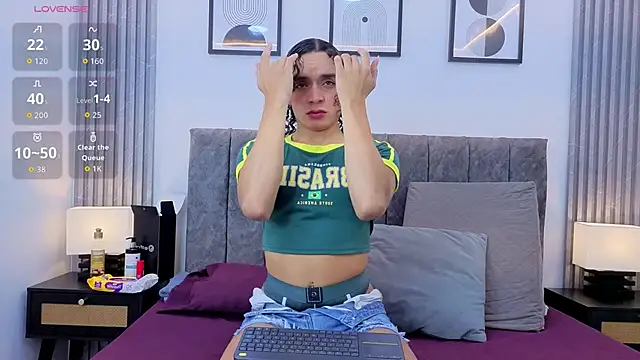 Snapshot of Silk_Princee chatting on 03-12-26, 12:55 Silk Princee online show from 03-12-26, 12:55