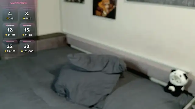 Snapshot of Reisy_W chatting on 03-14-26, 04:12 Reisy W online show from 03-14-26, 04:12