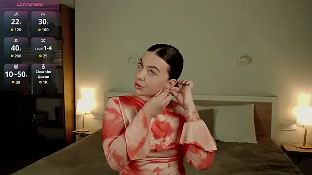 HermioneMoon online show from 04-19-26, 03:11