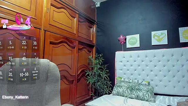 ebony katterin online show from 04-23-26, 11:09