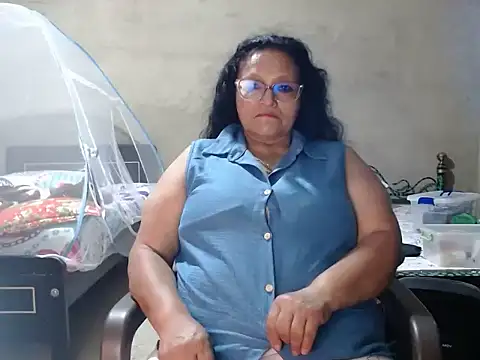 Snapshot of _BellaNocturna chatting on 07-16-26, 01:00 BellaNocturna online show from 07-16-26, 01:00