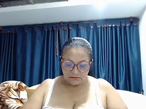 Snapshot of _BellaNocturna chatting on 08-07-26, 02:57 BellaNocturna online show from 08-07-26, 02:57