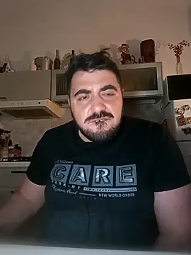 Snapshot of bear_skinny chatting on 03-10-26, 05:12 bear skinny online show from 03-10-26, 05:12