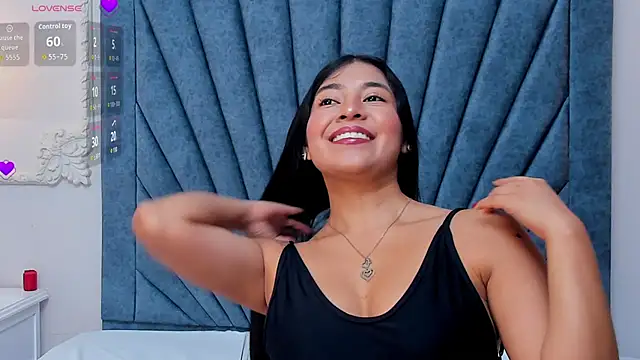 Leandra-Johnson online show from 04-11-26, 01:26