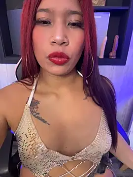 Cherry Charlottee online show from 04-24-26, 08:00