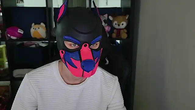 Snapshot of MellPUP chatting on 04-13-26, 09:31 MellPUP online show from 04-13-26, 09:31