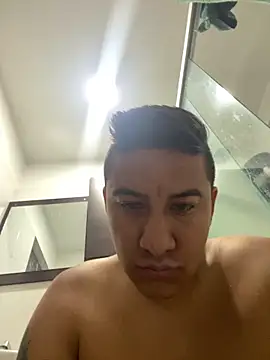 Snapshot of Sneyd10 chatting on 03-09-26, 04:27 Sneyd10 online show from 03-09-26, 04:27