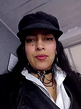 Snapshot of jaade_doll chatting on 03-14-26, 02:00 jaade doll online show from 03-14-26, 02:00