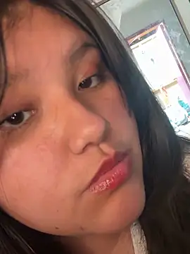 Snapshot of lunaluxe7 chatting on 03-20-26, 06:35 lunaluxe7 online show from 03-20-26, 06:35