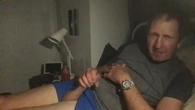 Snapshot of MrBombasticxxx chatting on 03-29-26, 04:29 MrBombasticxxx online show from 03-29-26, 04:29