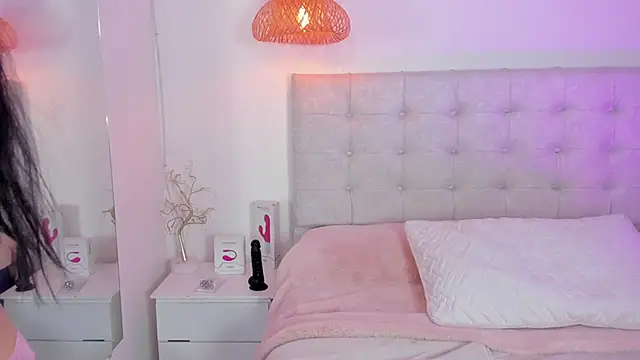 Vanessa cruz 18 online show from 07-02-26, 03:23