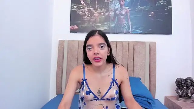 Snapshot of Thalia_parkerr_ chatting on 05-19-26, 12:11 Thalia parkerr online show from 05-19-26, 12:11