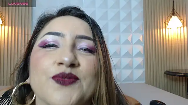 Snapshot of _lailad chatting on 03-13-26, 11:55 lailad online show from 03-13-26, 11:55