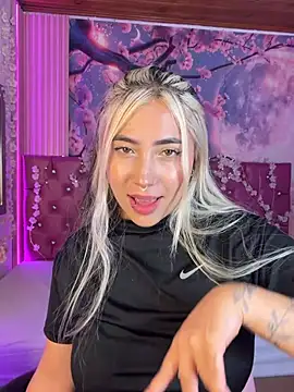 ManuelaVeeleez online show from 07-02-26, 04:51
