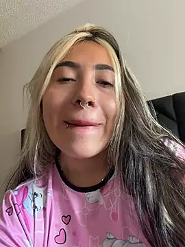 ManuelaVeeleez online show from 07-14-26, 02:34