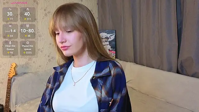 Snapshot of karryleady chatting on 03-10-26, 06:13 karryleady online show from 03-10-26, 06:13